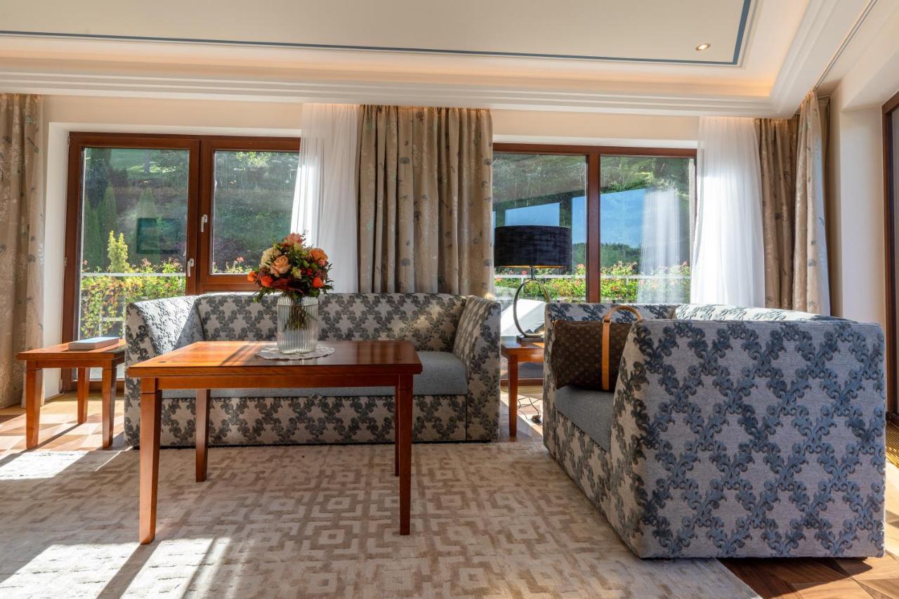 Hotel Dollenberg บาด ปีเตอร์สตัล กรีสบาค ภายนอก รูปภาพ